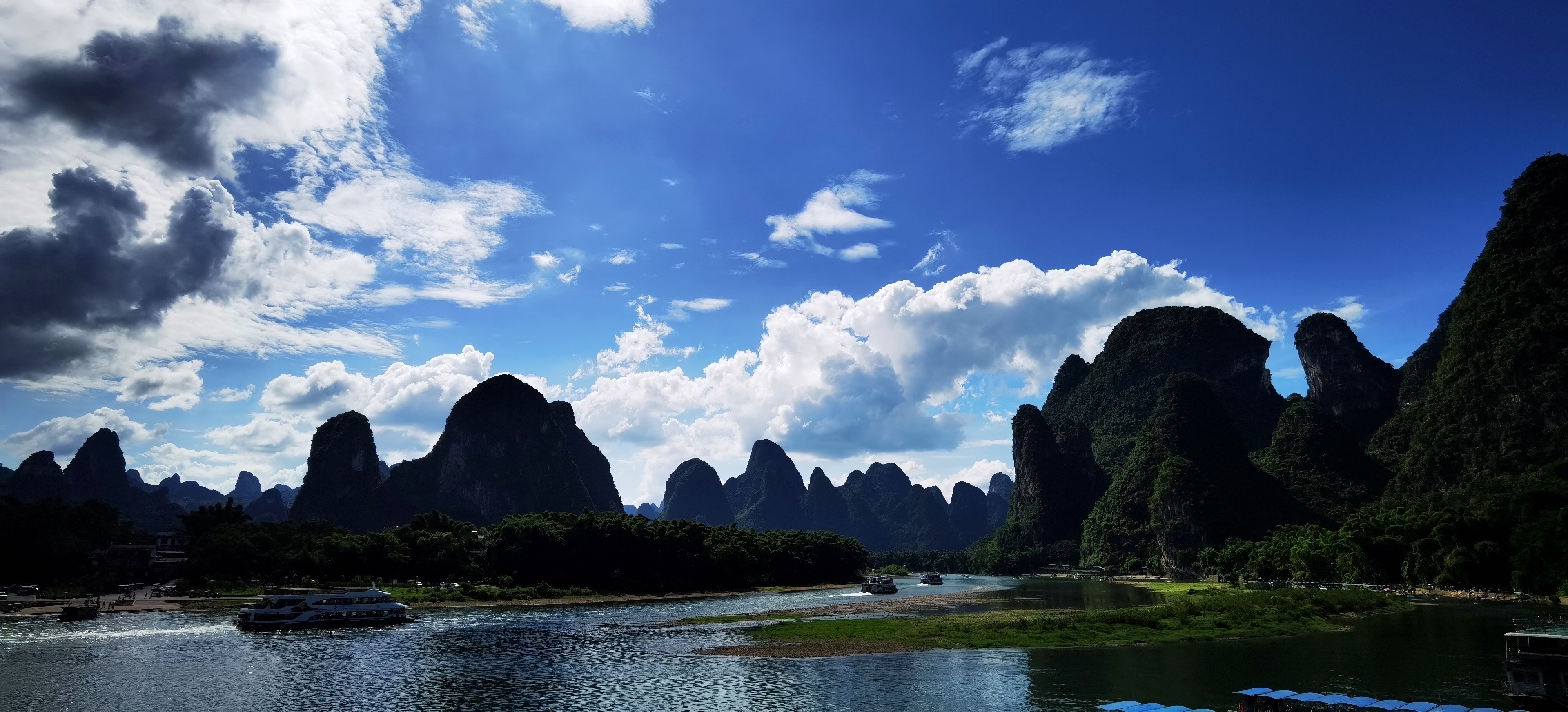 十一周年慶，我們?cè)诠鹆郑?>
					</div>
					<div   id=